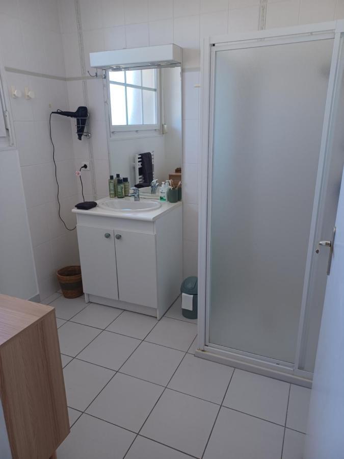 Maison Face Au Mont Avec Exterieur Авранш Екстериор снимка